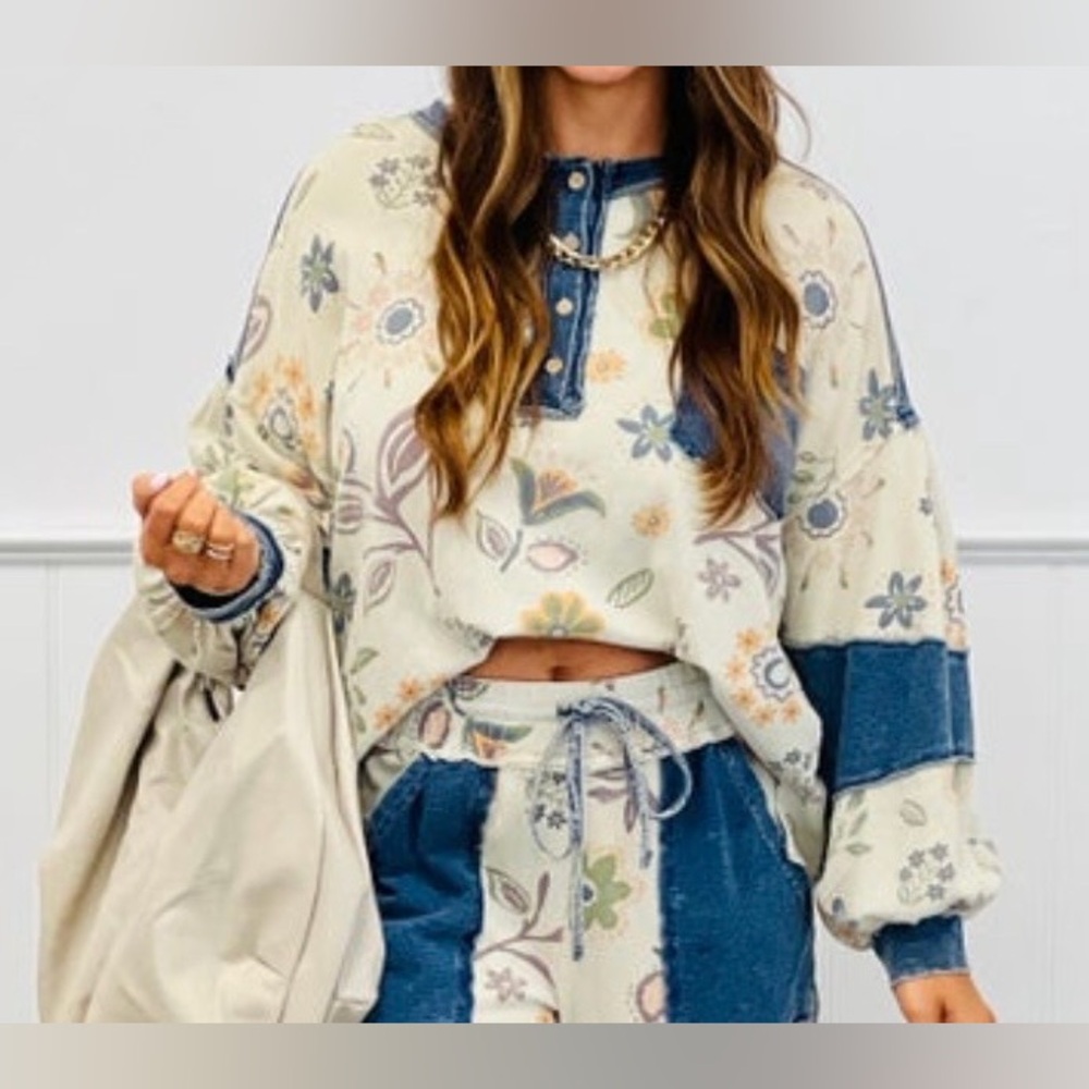 NWT Easel Ecru Mineral Washed Floral Print Top. - Picture 2 of 4